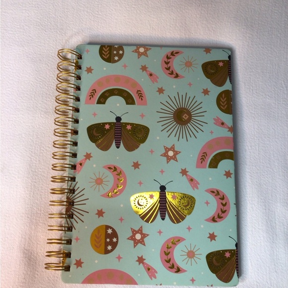 Set of 4 Colorful Spiral Notebook Journals 240 Page Each - Picture 5 of 12